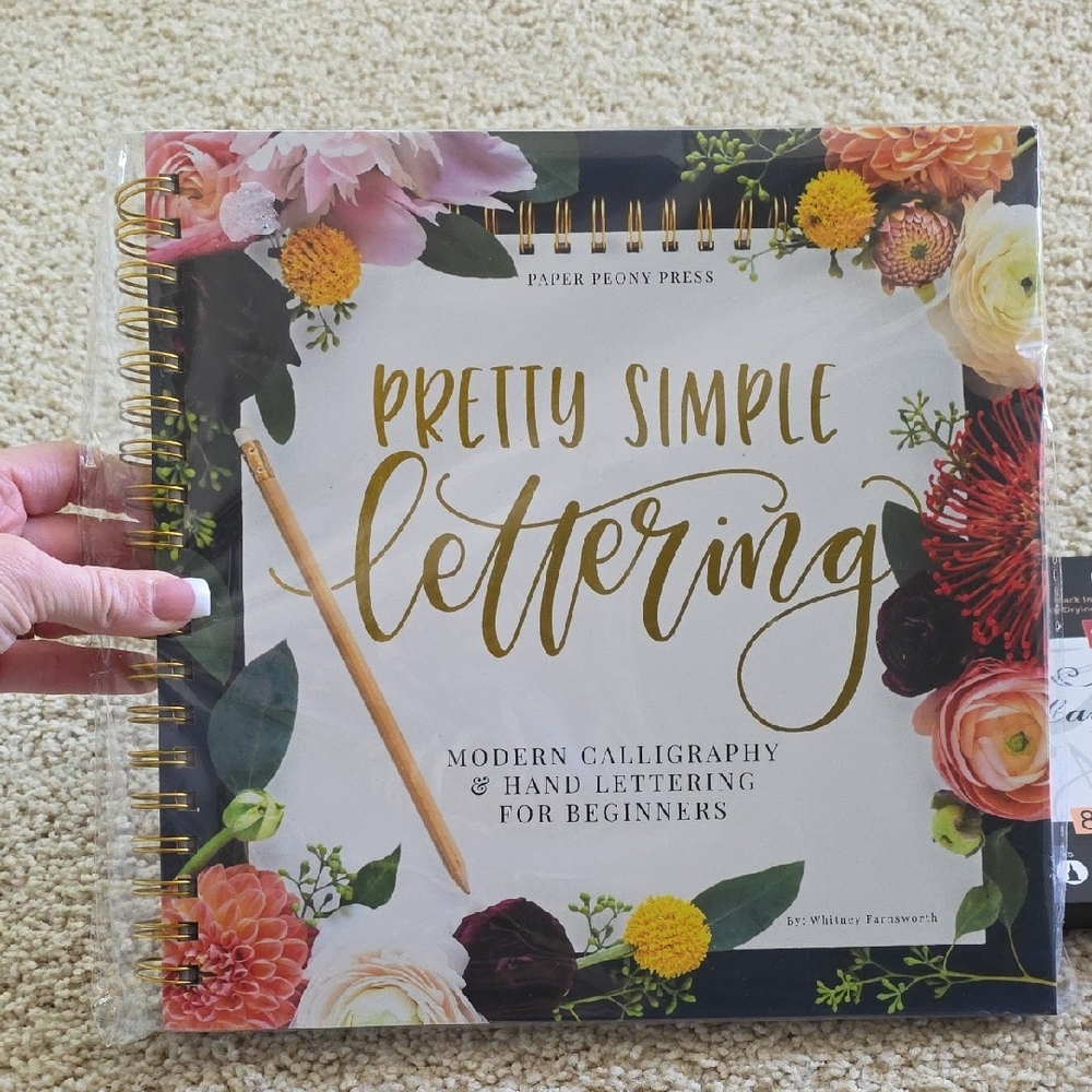 Pretty Simple Lettering Book and Calligraphy Set Brand NEW - Picture 2 of 7